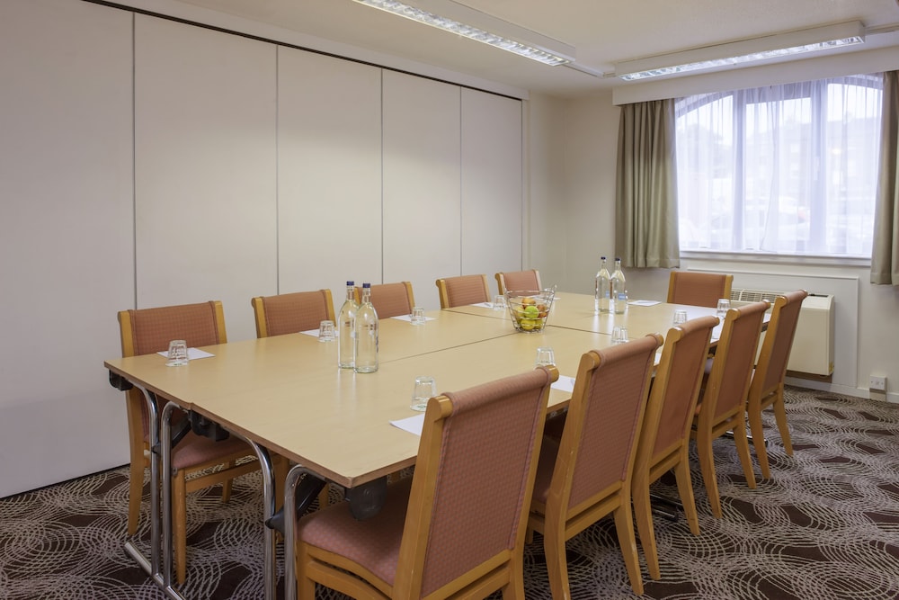 holiday inn lincoln by ihg