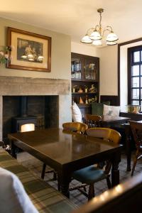 Pack Horse Inn,Derbyshire>>Cheshire,4 star