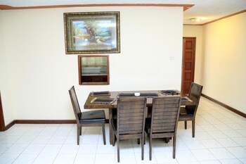 Hillview Apartments,,0 star
