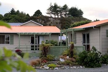252 beachside motels and holiday park