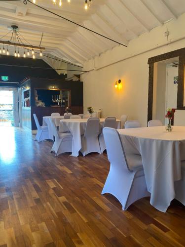 the george inn at tideswell