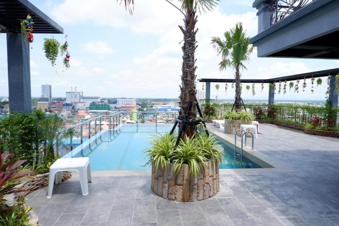 hak huot hotel i