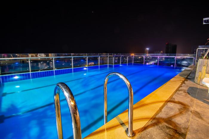 hak huot hotel i