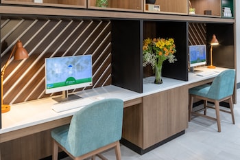 holiday inn long island islip arpt east by ihg