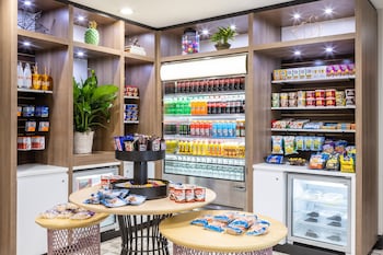 holiday inn long island islip arpt east by ihg