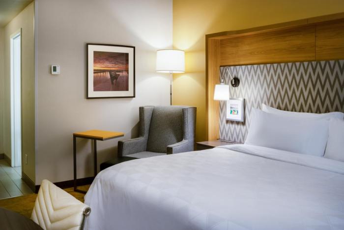 holiday inn long island islip arpt east by ihg