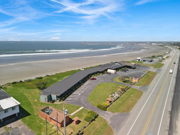crescent beach motel