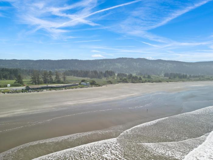 crescent beach motel