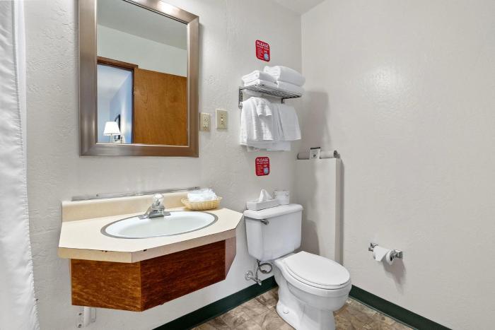 crescent beach motel