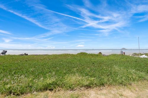 crescent beach motel