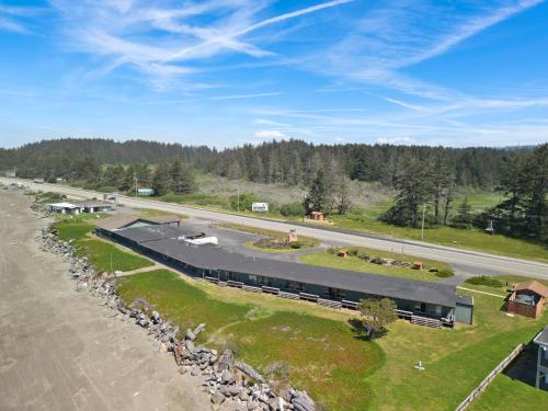 crescent beach motel