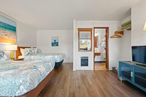 crescent beach motel