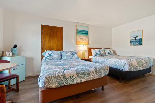 crescent beach motel