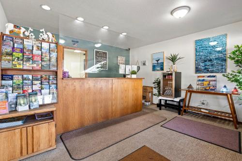 crescent beach motel