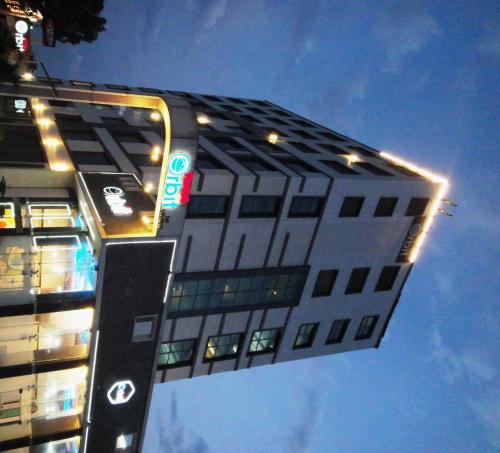 hotel orbit