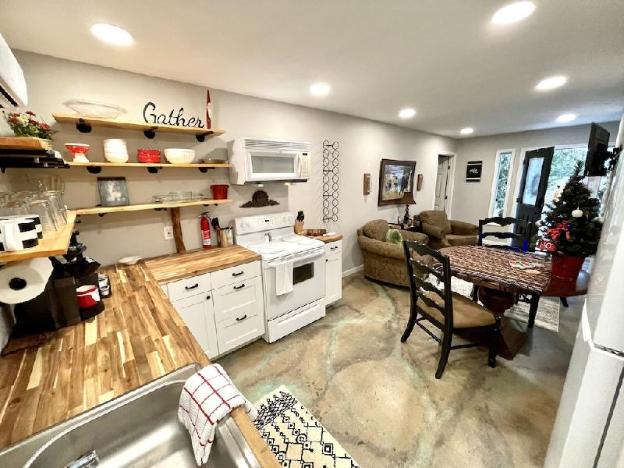 towering oaks event and retreat center