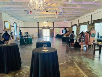 towering oaks event and retreat center