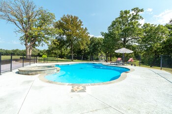 towering oaks event and retreat center