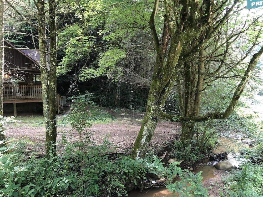 A Cabin In The Woods,,3 star