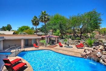 resort like w tennis bocci golf and games galore