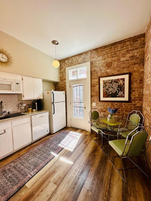 bisbee brownstone suites