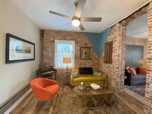 bisbee brownstone suites