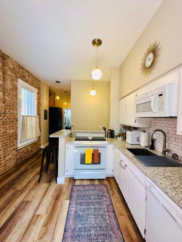 bisbee brownstone suites