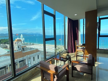 happy light central nha trang