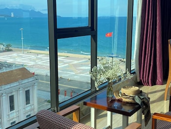 happy light central nha trang
