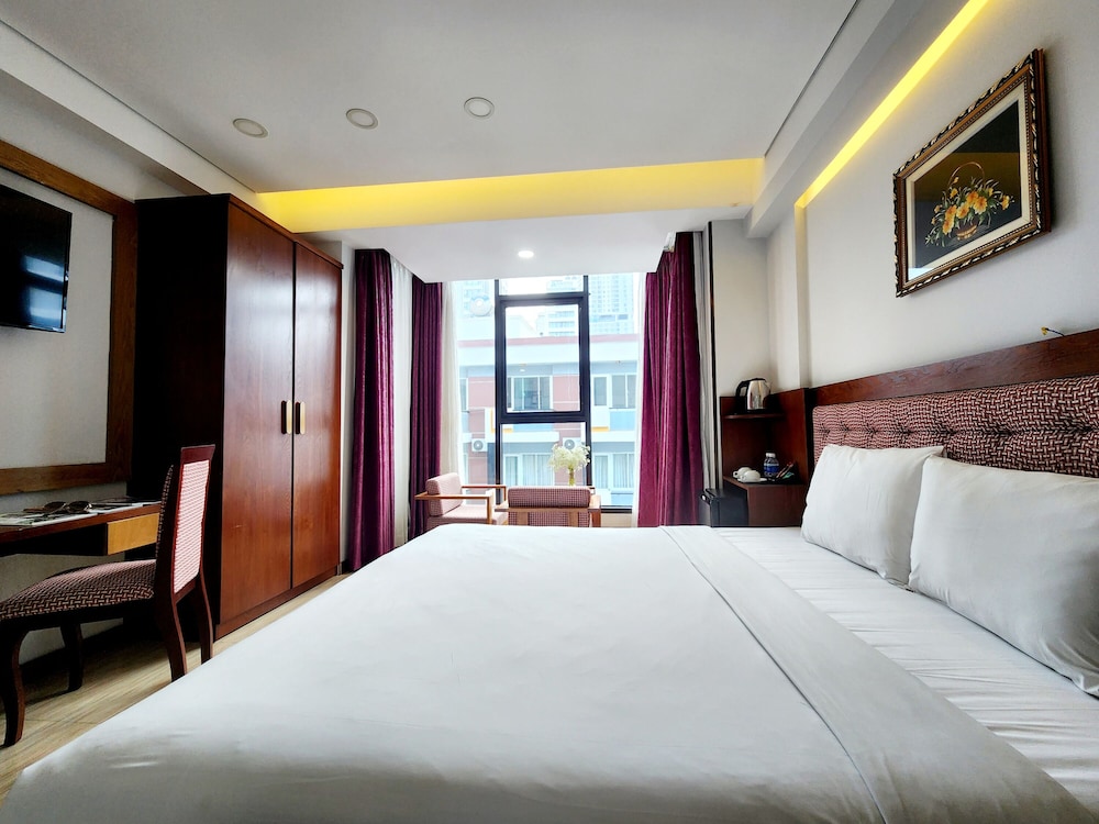 happy light central nha trang