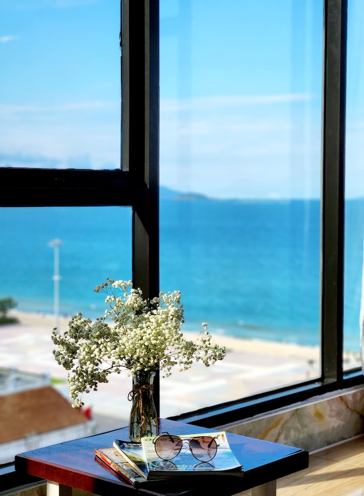 happy light central nha trang