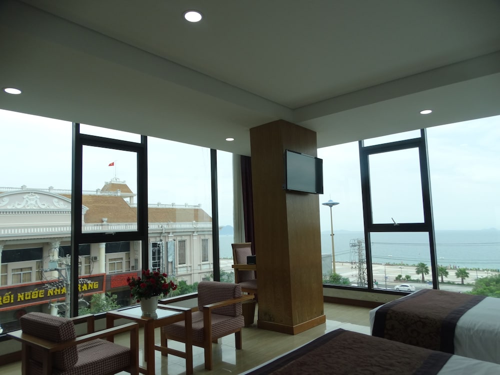 happy light central nha trang