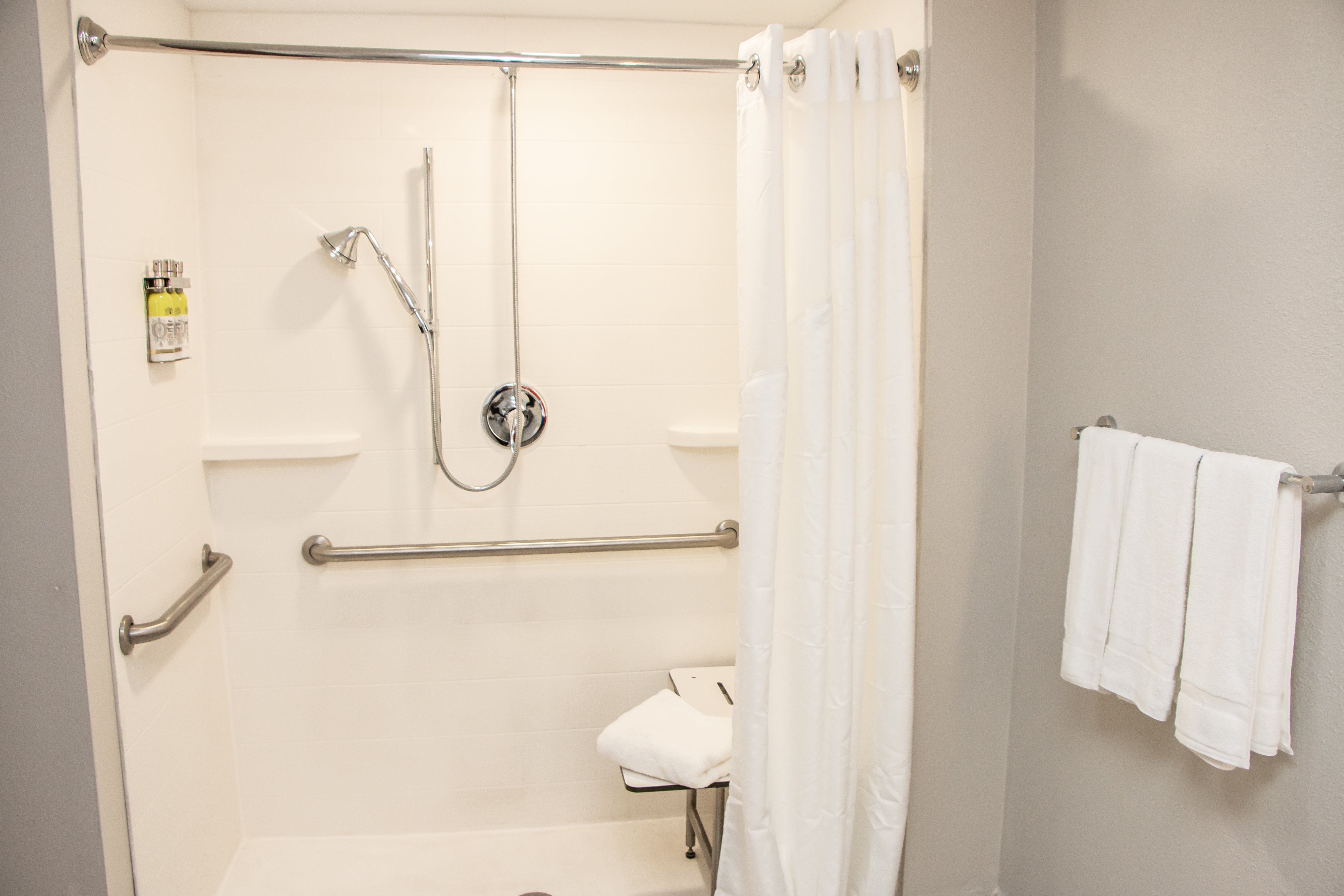 holiday inn express allentown north by ihg