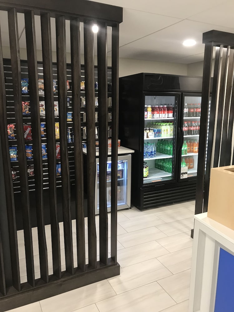 holiday inn express allentown north by ihg