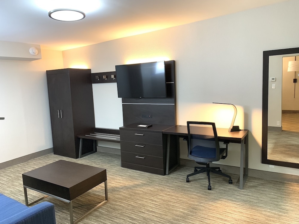 holiday inn express allentown north by ihg