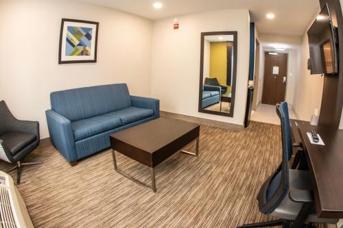 holiday inn express allentown north by ihg