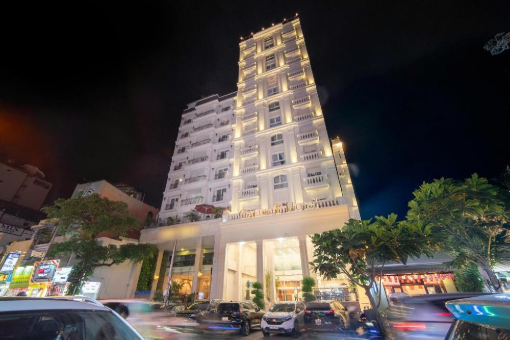 galliot hotel nha trang