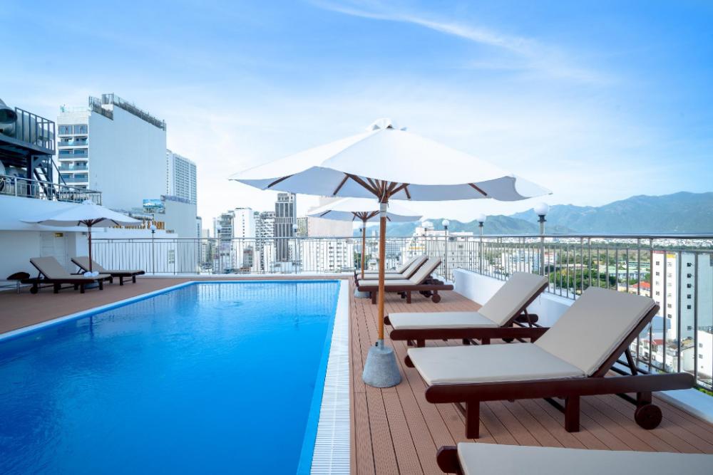 galliot hotel nha trang