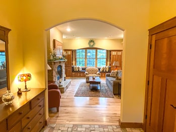 Inn At The River,Wausau>>Schofield,3 star