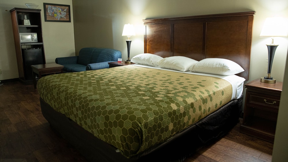 econo lodge near fort gregg adams i 295