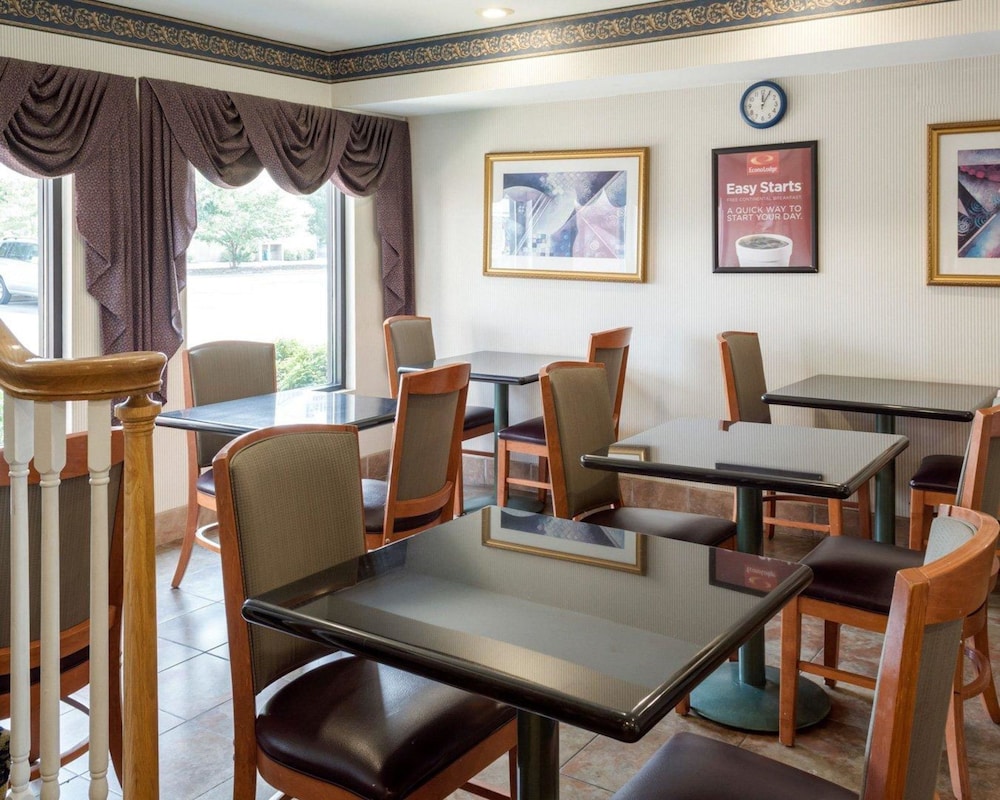 econo lodge near fort gregg adams i 295