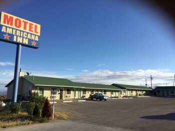 Americana Inn,,2 star