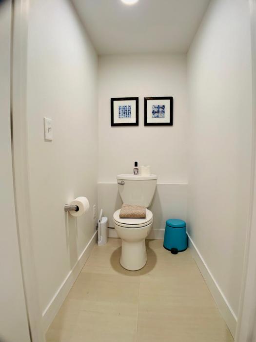 phinneywood hideaway zoo meets lake