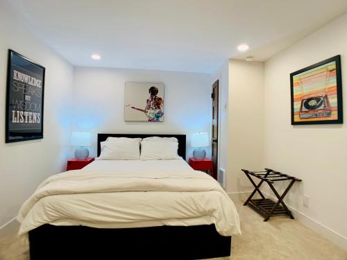 phinneywood hideaway zoo meets lake