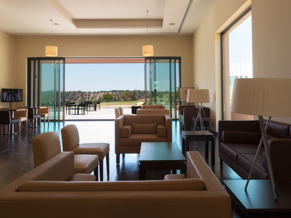 nau morgado golf and country club