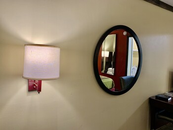 executive inn chester