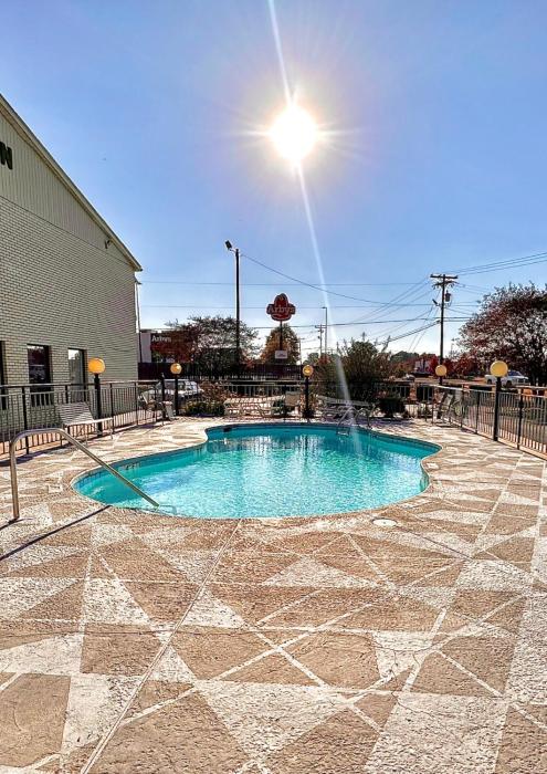 executive inn chester