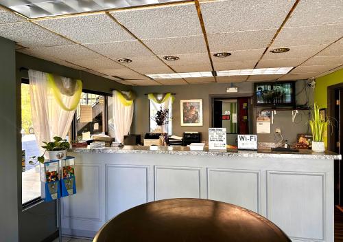 executive inn chester