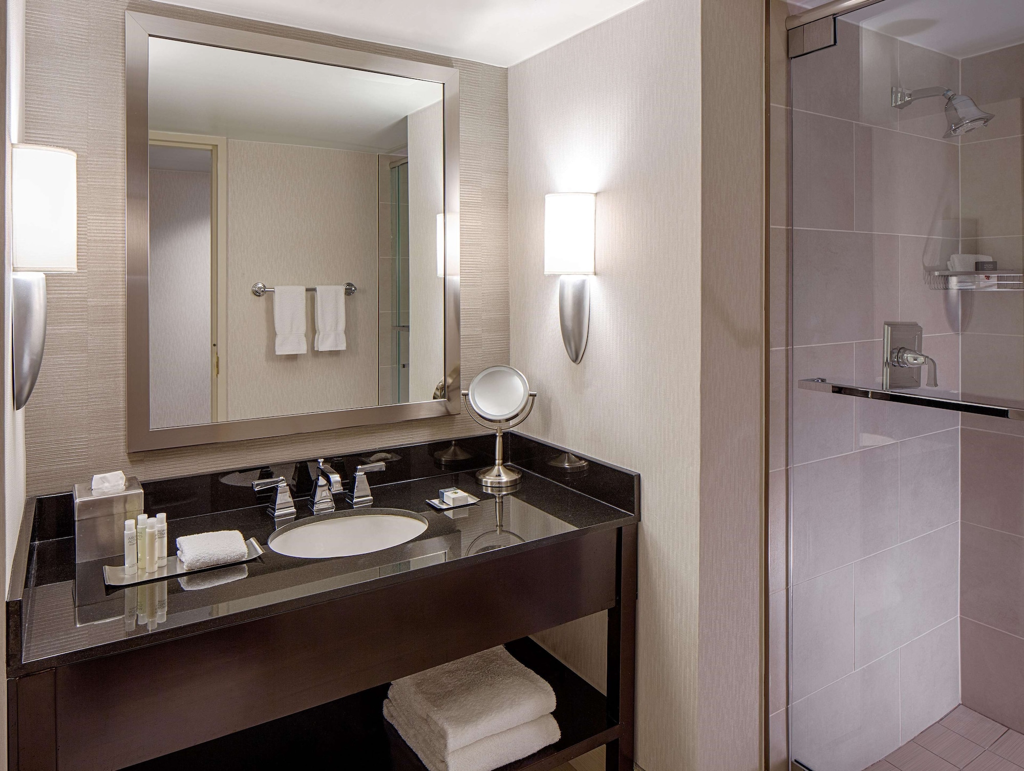 doubletree by hilton hotel houston greenway plaza