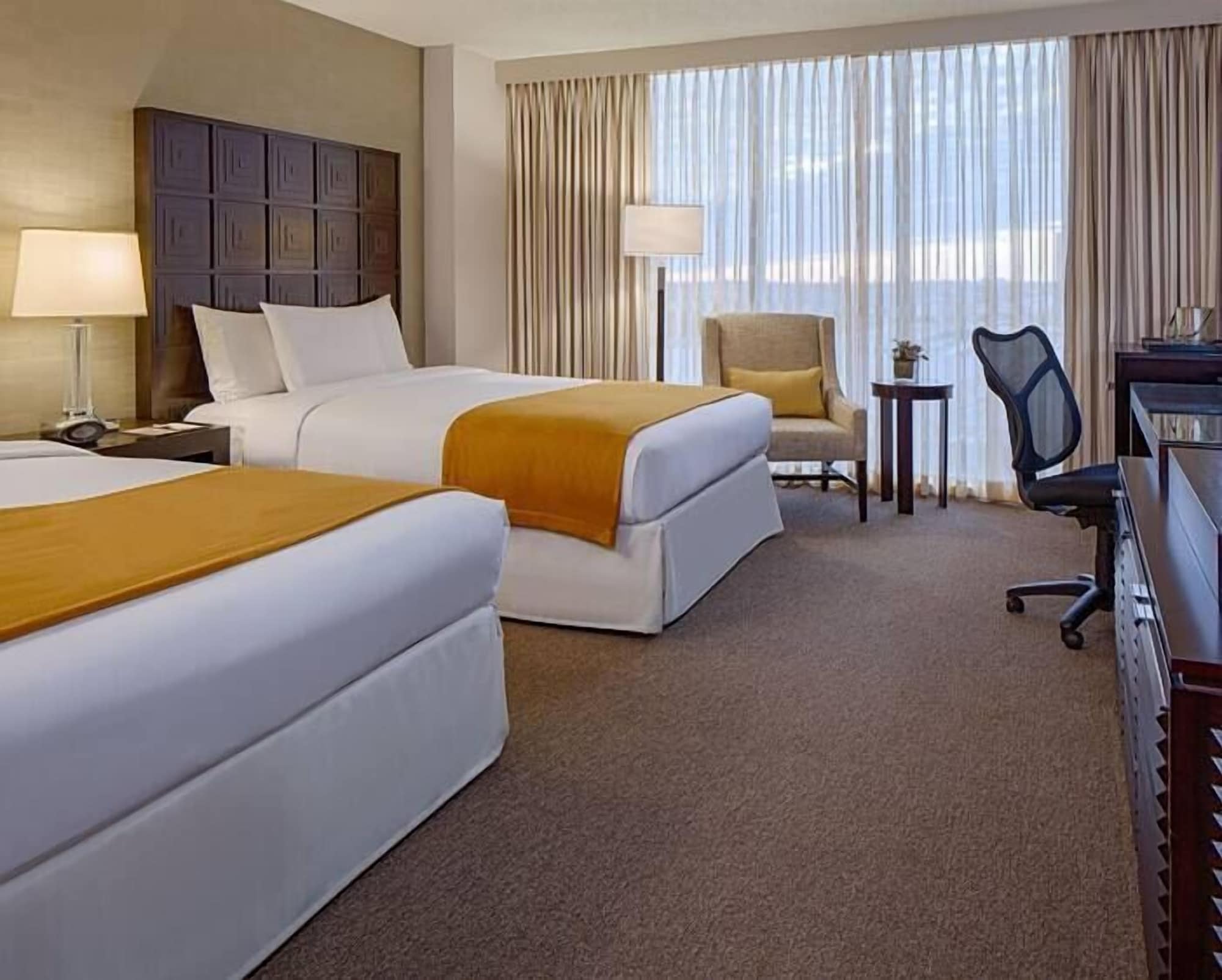 doubletree by hilton hotel houston greenway plaza